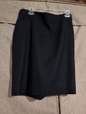J. Crew Black Pencil Skirt - Sleek Workwear